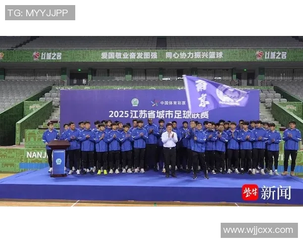 南京足球队与北京足球队赛后复盘分析灵活性表现与战术调整 南京足球队与北京足球队赛后复盘分析灵活性表现与战术调整