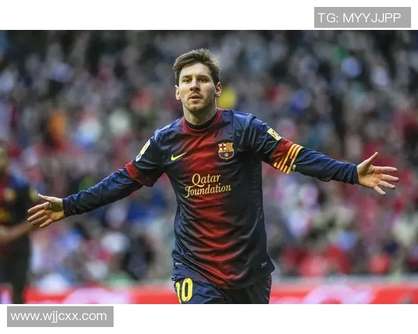 印度足球明星梅西的独特服饰风格与时尚魅力解析