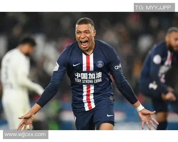 足球场上的歌声与球技的反差谁是唱歌最差的足球明星 足球场上的歌声与球技的反差谁是唱歌最差的足球明星